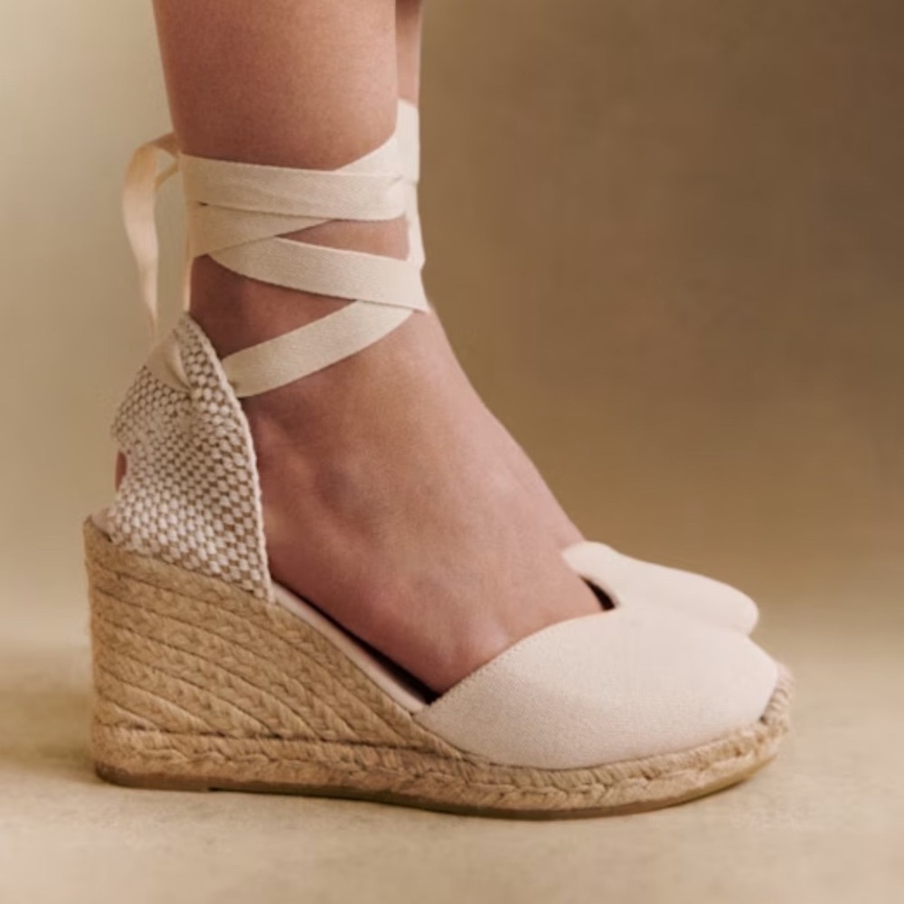 Castaner Carina Ivory Canvas Gold Metallic Ankle Tie Espadrille Wedges 36 Spain